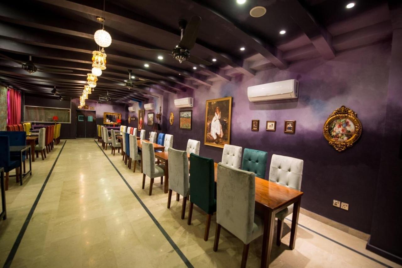 לאהור Hotel Holiday מראה חיצוני תמונה