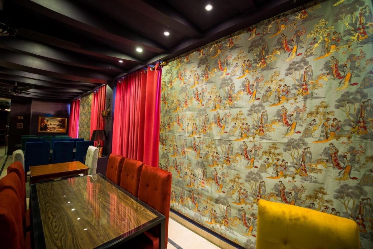 לאהור Hotel Holiday מראה חיצוני תמונה